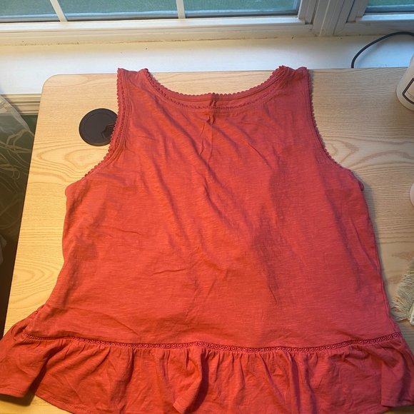 LOFT CORAL RUFFLE TANK - Picture 2 of 4